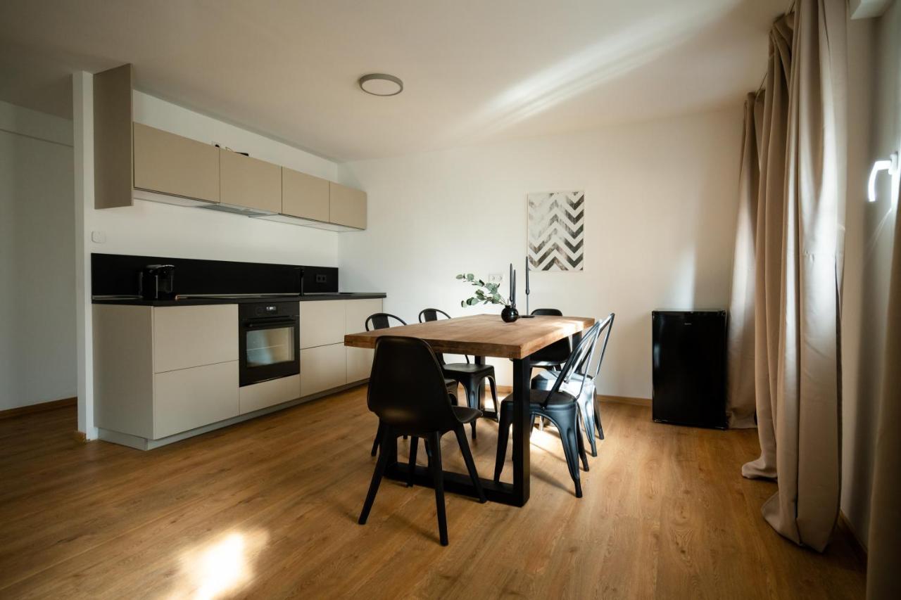 Oldtown Studio Apartment With 2 Bathrooms Dusseldorf Exterior photo